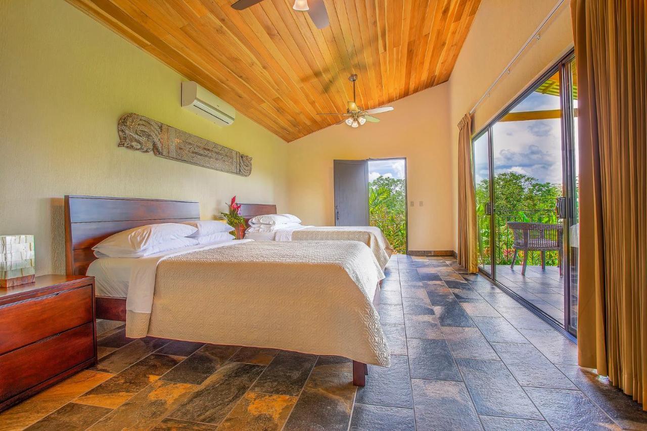 Deluxe Queen Room with 2 Queen Beds