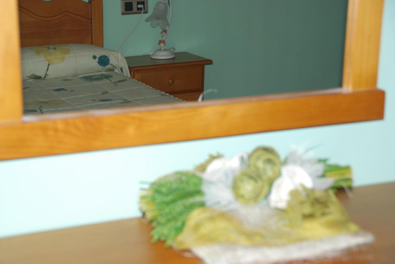 Three-Bedroom House,1151945538:JPEG