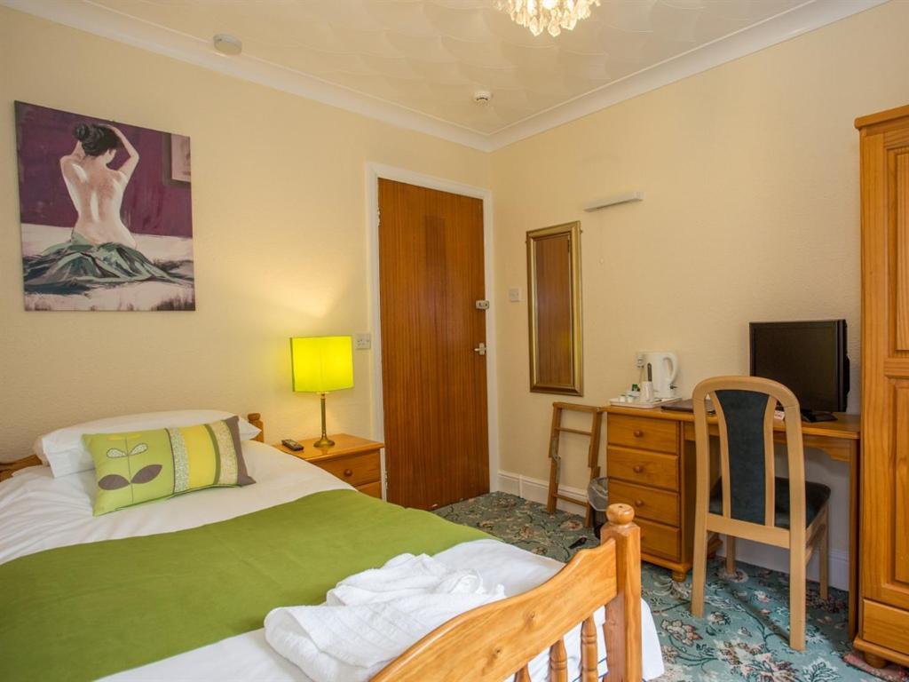Single Room,1589328870:JPEG