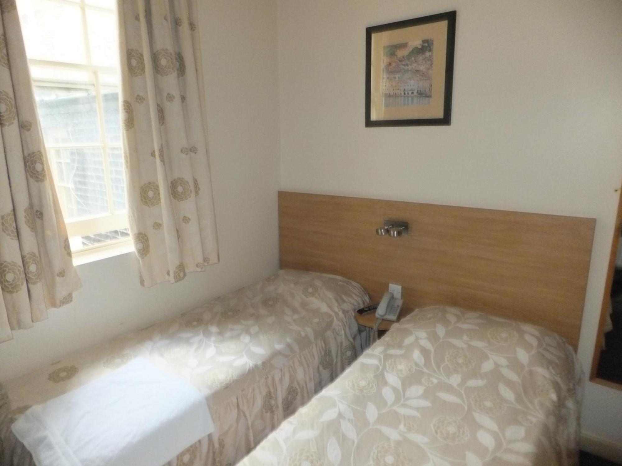 Double Room private toilet shower