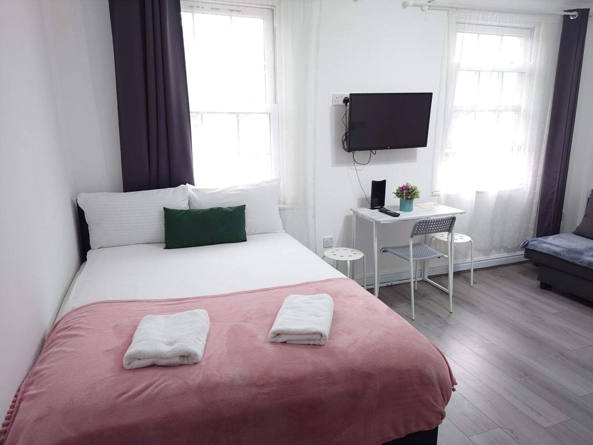 Studio Apartment