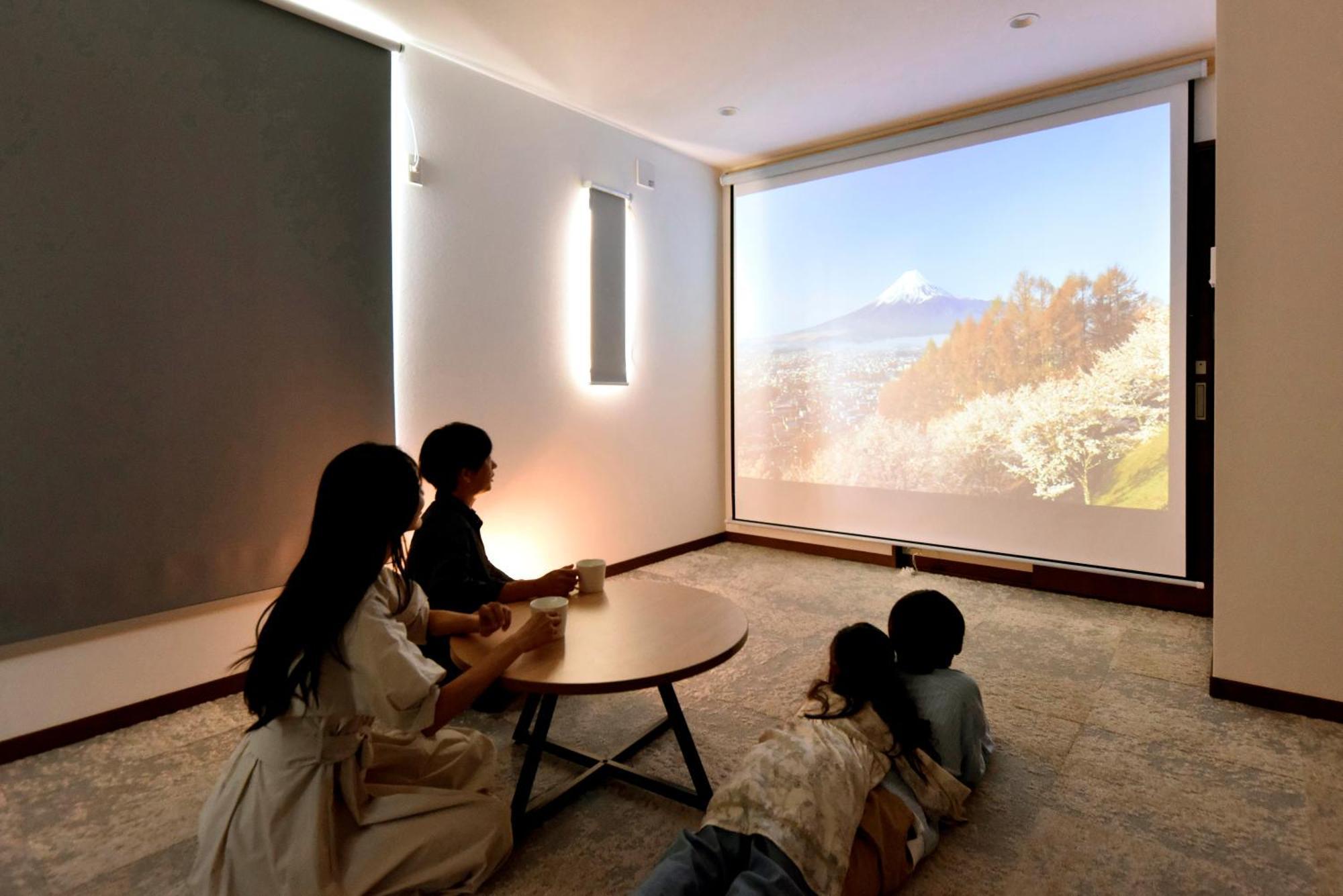 Rooftop Villa Theater Room Type B