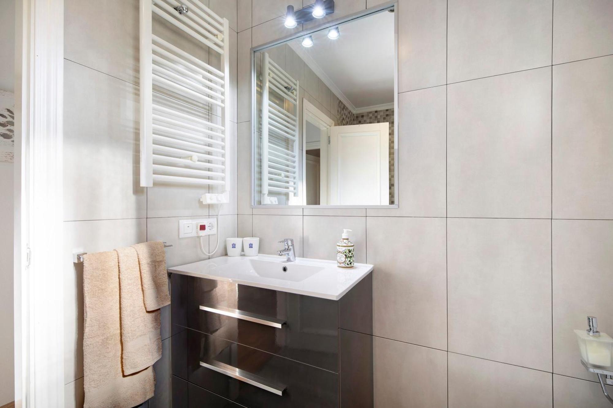 Two-Bedroom Apartment Mountain View