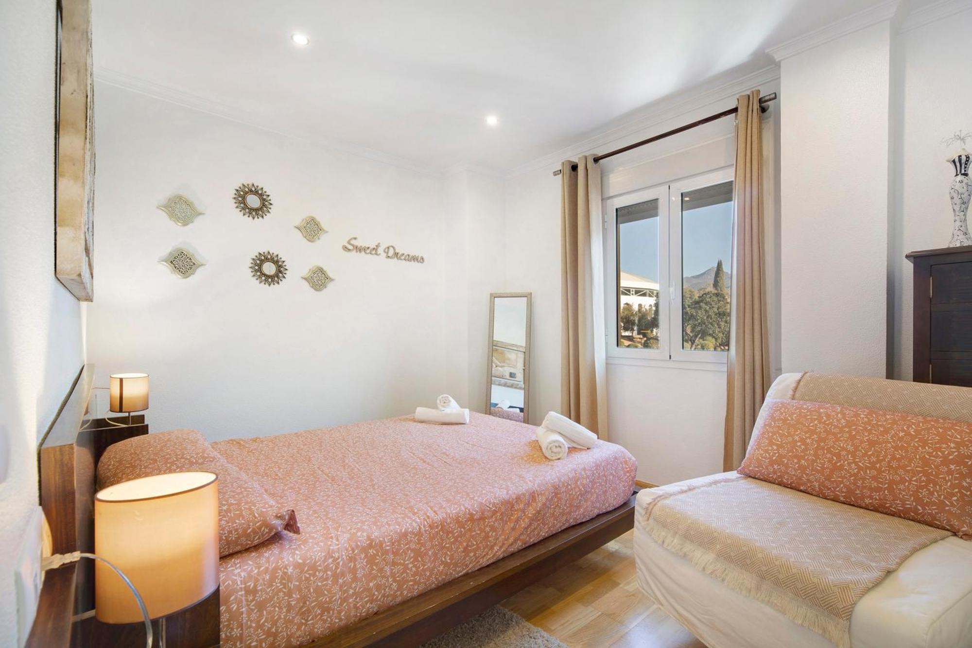Two-Bedroom Apartment Mountain View