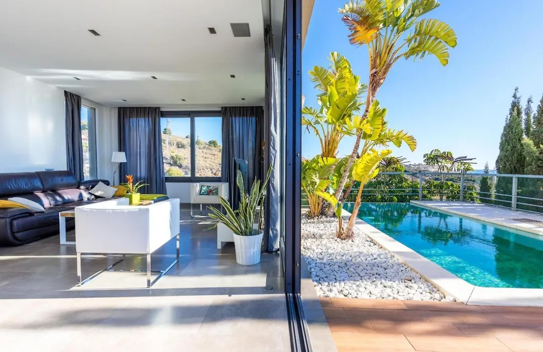 Luxury Villa With Swimming Pool And Amazing Views-1