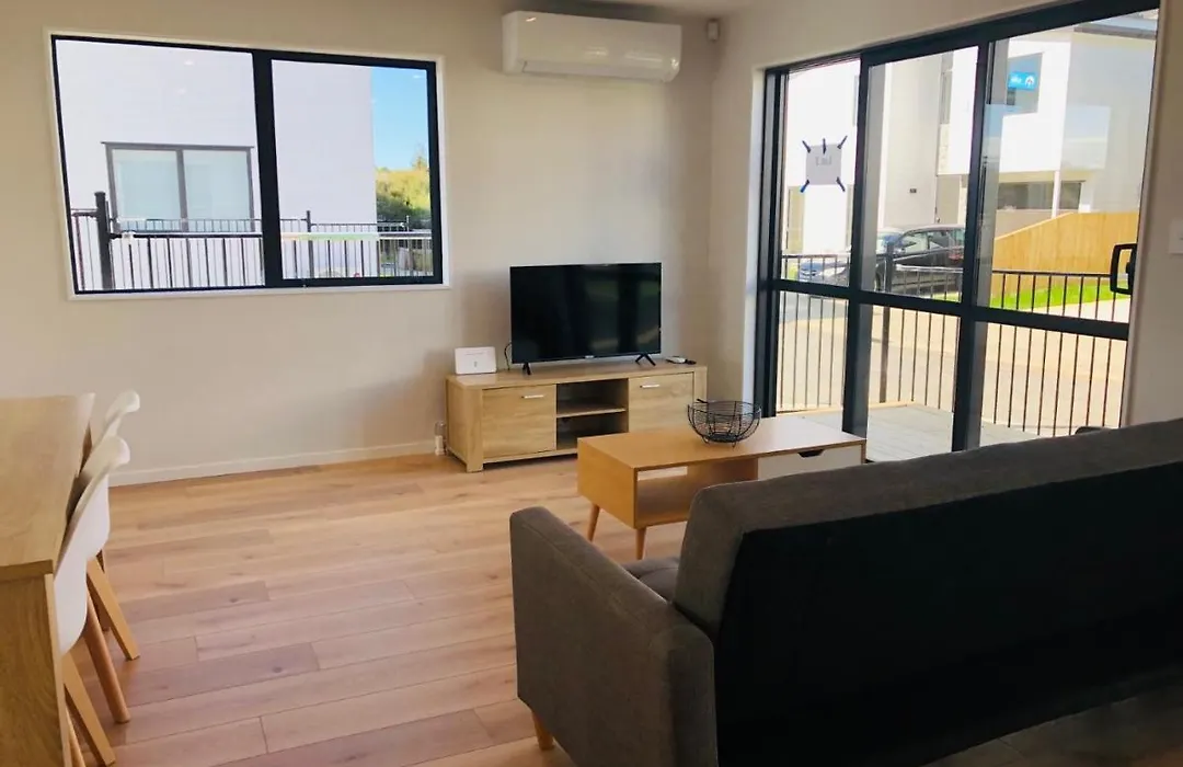 Modern & Luxurious Home 3-1