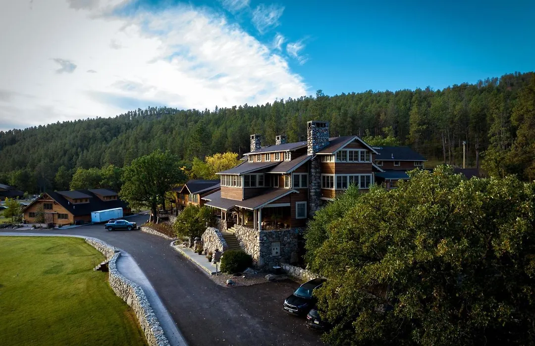 Creekside Lodge At Custer State Park Resort-1