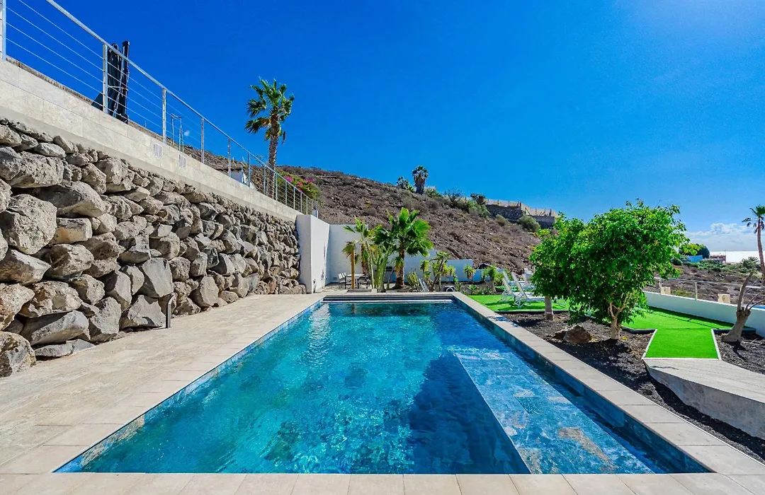 Villa CACTUS Tenerife sud piscine chauffée 10 personnes-1