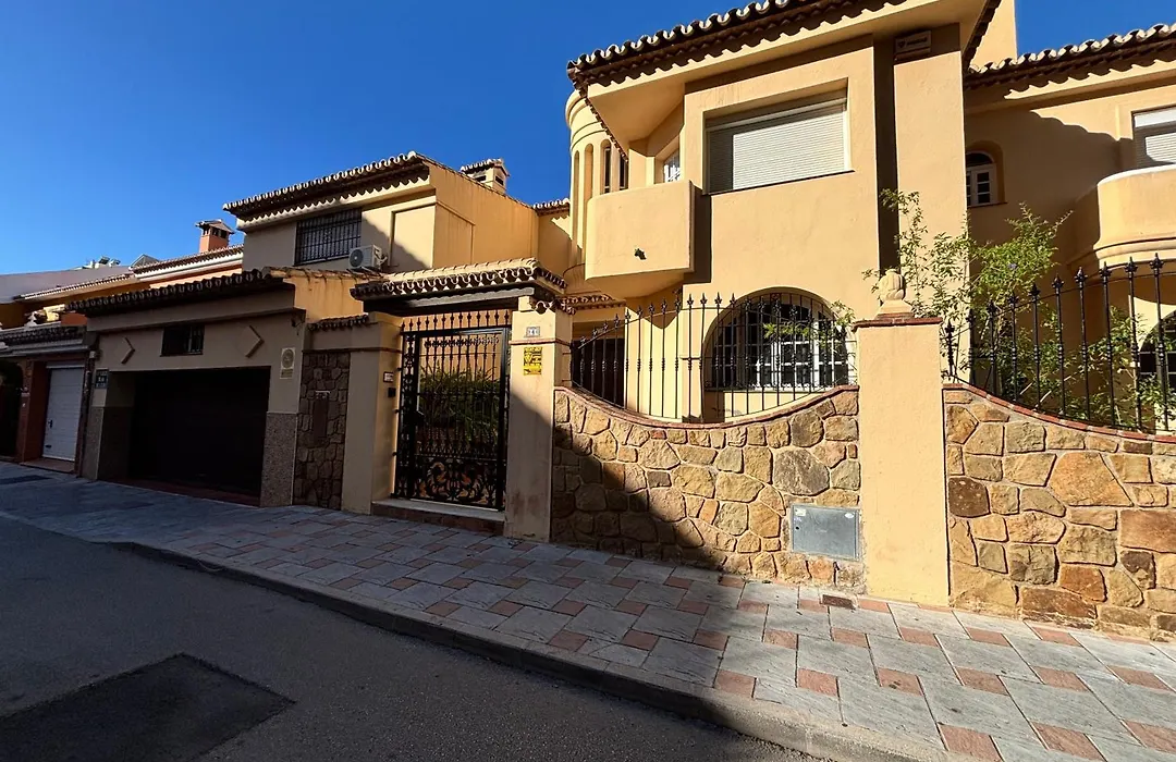 Villa Casa Vega Fuengirola-1
