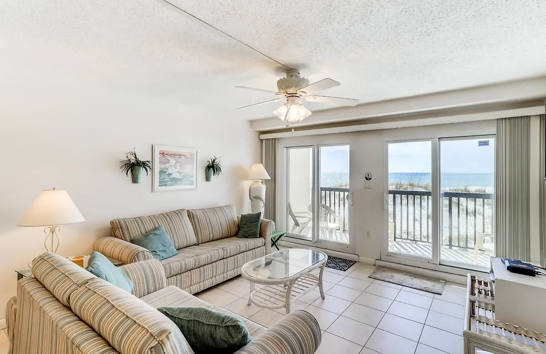 Pinnacle Port Condos-1