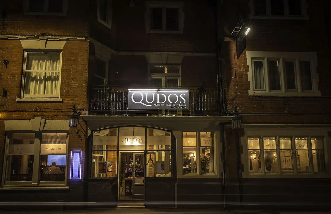 Qudos-1