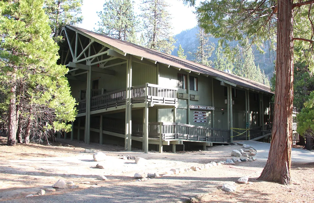 Cedar Grove Lodge-1