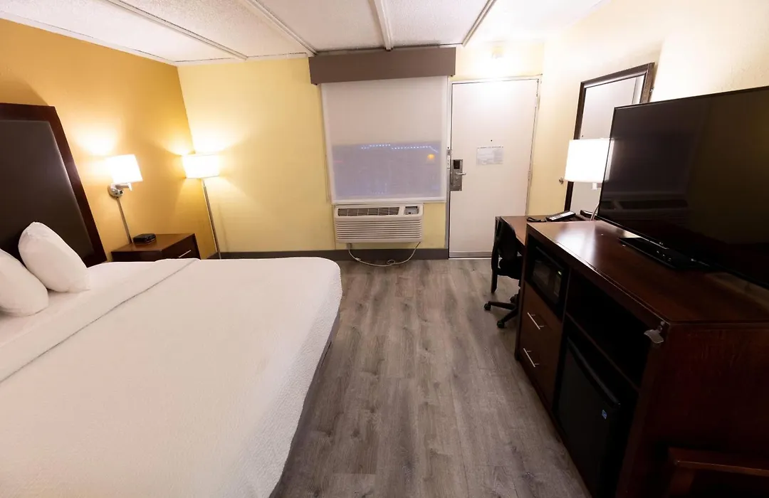 Kings House Motor Hotel, A Dazzler Select By Wyndham-1