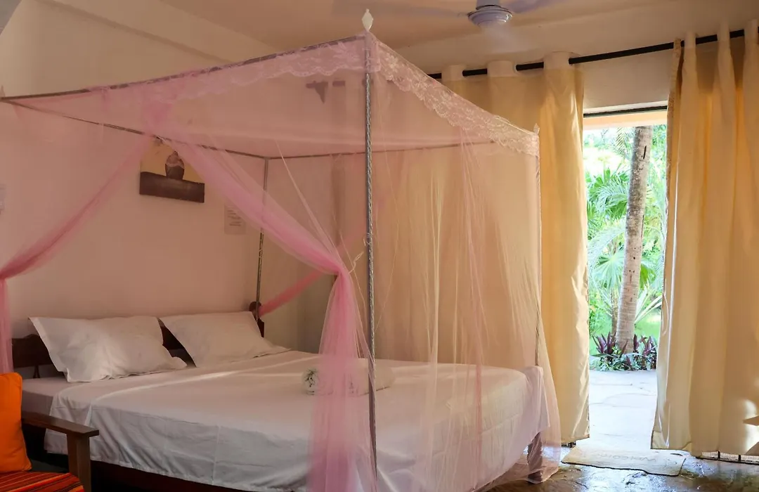Tradewinds Lodge-1