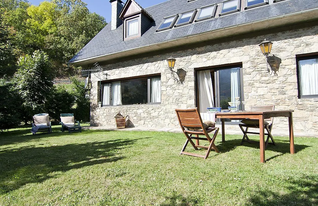 Casa Lola Pirene Chalet 12 Pax Sauna Jacuzzi Piano Vistas Vielha-1