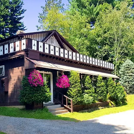 The Wilderness Inn: Chalets-3