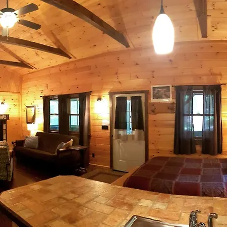 The Wilderness Inn: Chalets-2