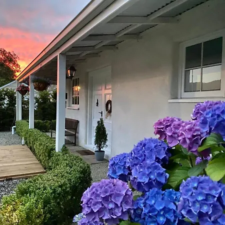 Woodstock Suite-2