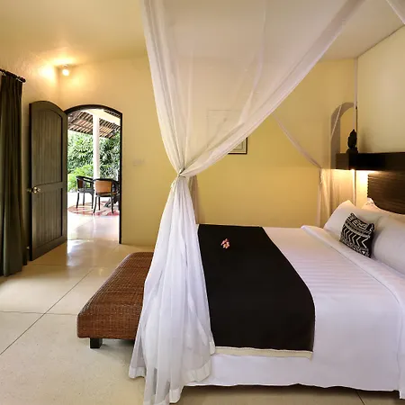 Impiana Private Villas Seminyak-2