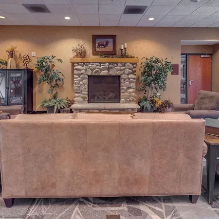 Creekside Lodge At Custer State Park Resort-3