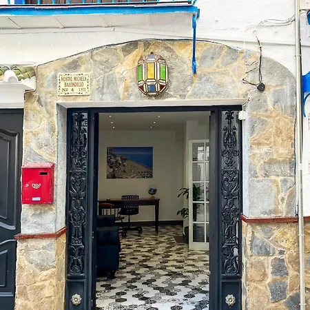 Micaela Charming Hostal-2
