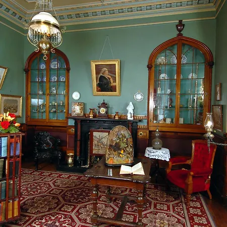 Larnach Lodge & Stable Stay-3