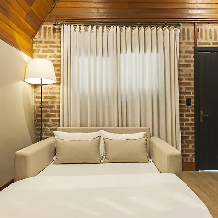 Hotel Fioreze Chales-2