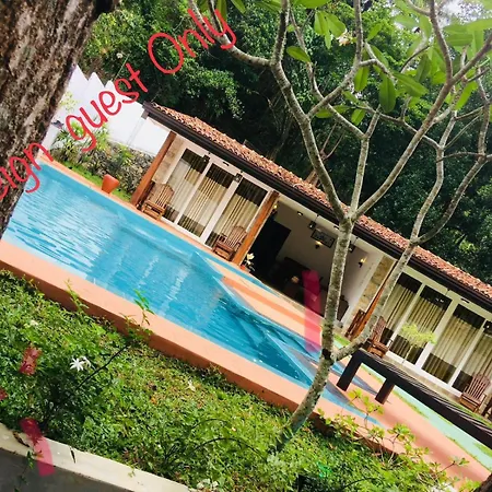 Villa Kandy With Private Pool-2