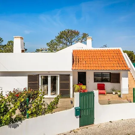 Solar Do Castelo Villa With Pool & Private Studio-3
