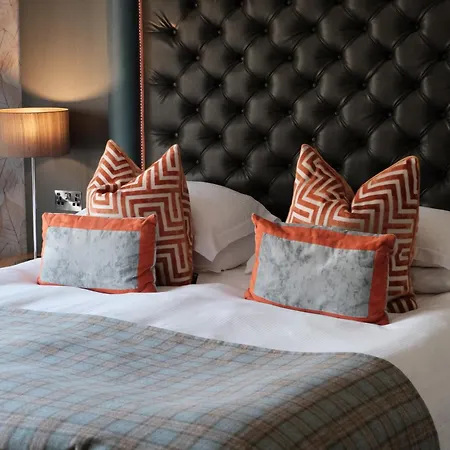 Craigmhor Lodge & Courtyard-3
