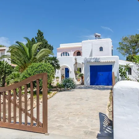 Villa Cala Esmeralda-2