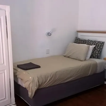 Waverley Guest House-3