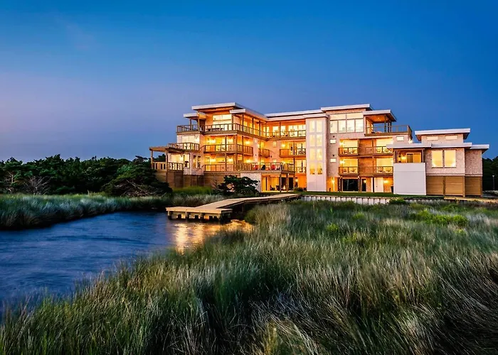 New Modern Waterfront Home W Saltwater Pool