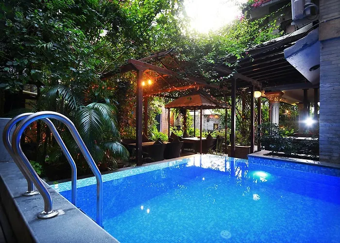 Hotel Middle Path & Spa