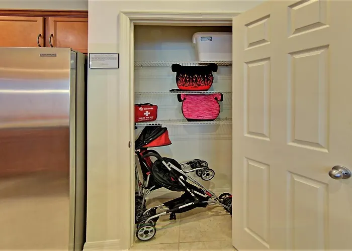 4 Bedroom Sunhaven Townhouse With Pool Near Disney