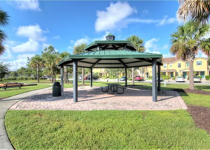 4 Bedroom Sunhaven Townhouse With Pool Near Disney
