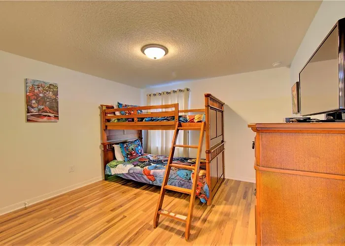 4 Bedroom Sunhaven Townhouse With Pool Near Disney