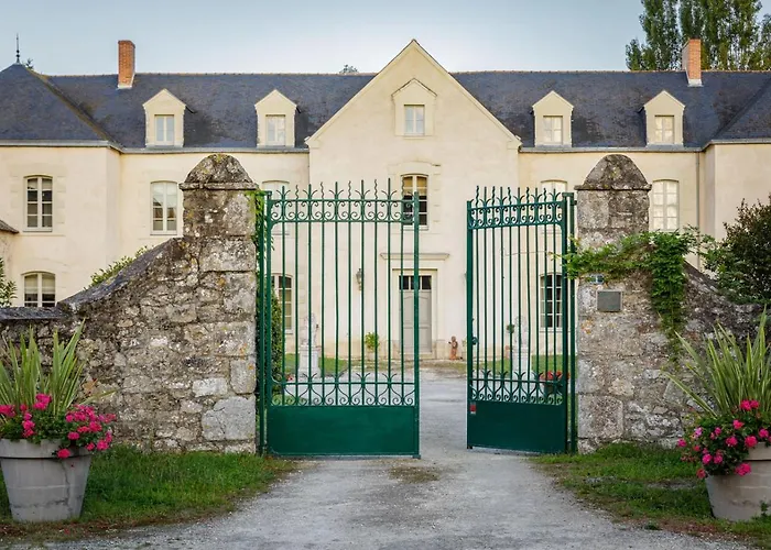 Manoir De Bel Ebat