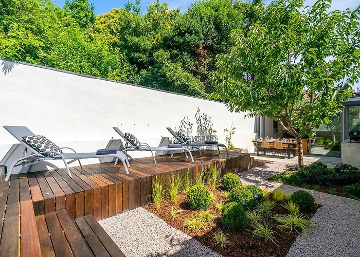 Villa Almada - Amazing City Centre Villa With Private Pool
