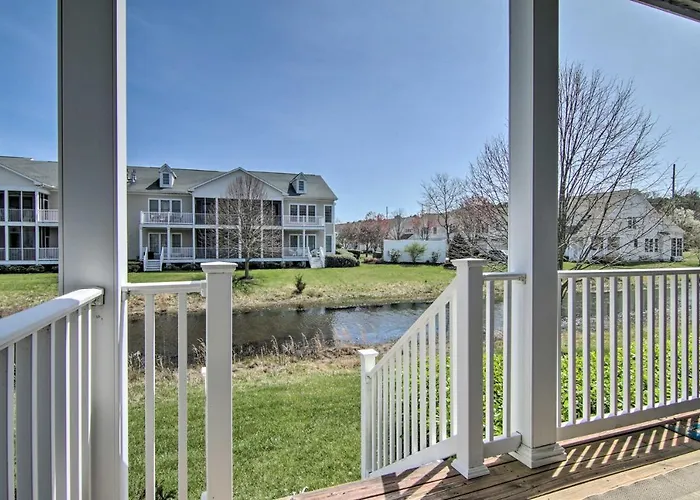 4 Mi To Bethany Beach: Sunny Escape W/ Porches!