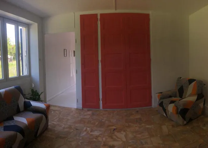 Chambres Individuelles Avec Partie Commune Ou Logement Entier Si Disponible Via Rhona