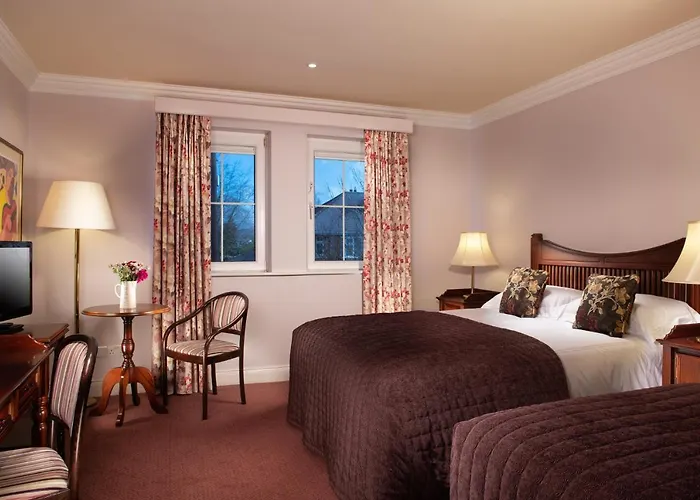 Killarney Lodge