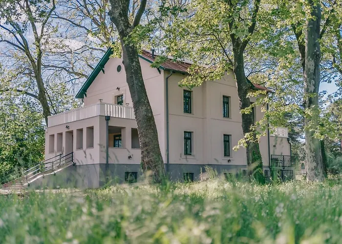 Bringa Villa