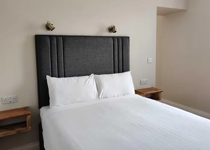 Guest house: Number 53