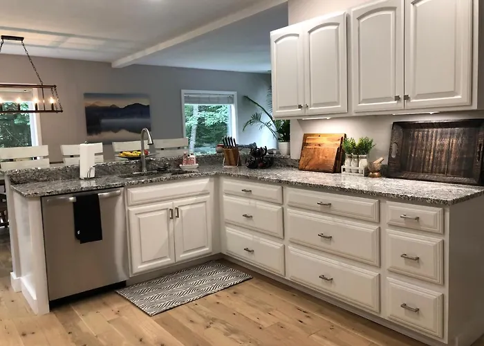 The Mighty Oaks Retreat,Modern House Bar Harbor Acadia Mdi