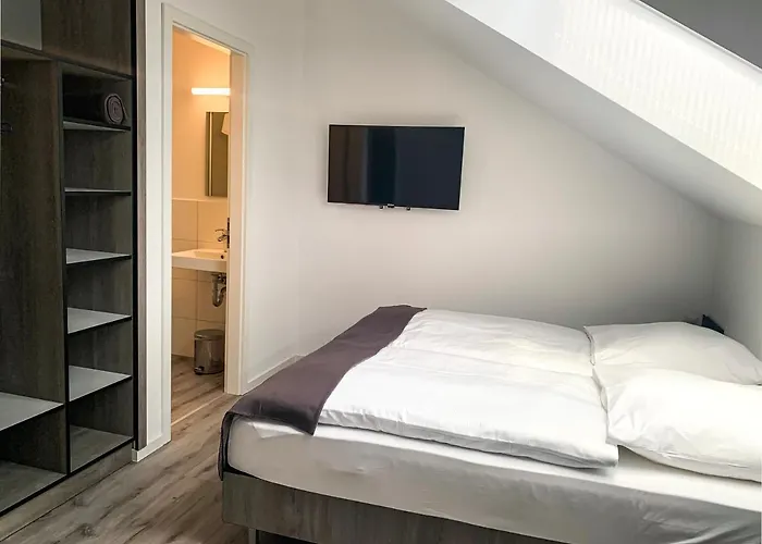 Prima Inn Unterkunft Direkt Ueber Der "Bar Am Minimax"