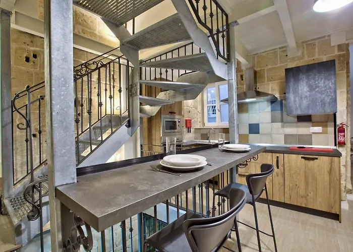 Chateau La Vallette - St. Elmo Suite
