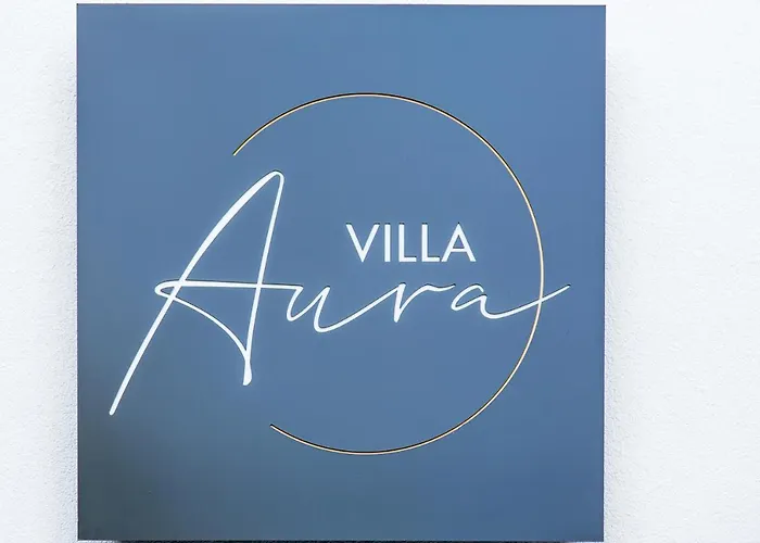 Villa Aura