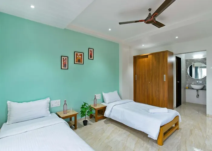 Saffronstays Riverdale - 4Br Pool Villa In Lavasa With Gazebo, Indonesian Artwork, And Cricket Pitch