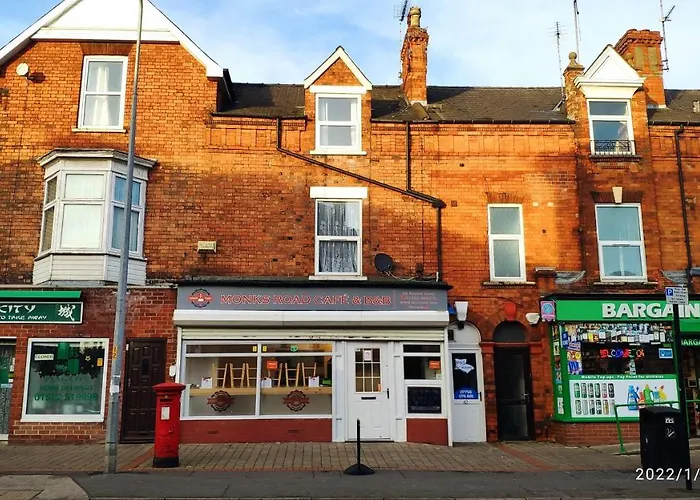 Budget Rooms Lincoln City Centre , Fast Wifi & Self Check In